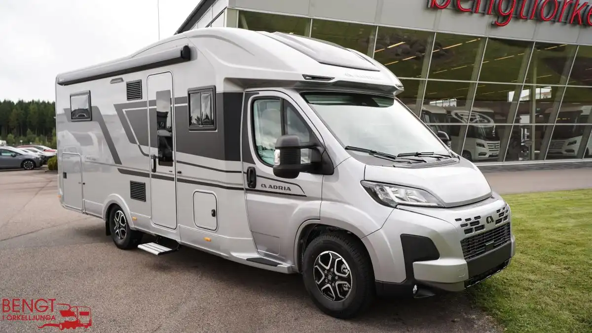 Adria Coral Supreme 670 DC | KAMPANJ - Fiat MultiJet3 140HP (103kW) HD 43H — bild 1 av 39