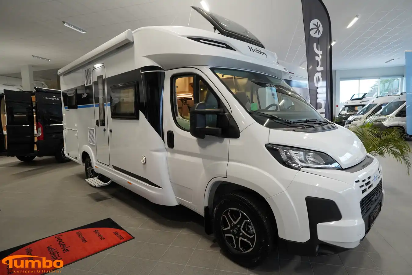 Hobby - ONTOUR T 700 F Automat Sverigepaket — bild 1 av 22