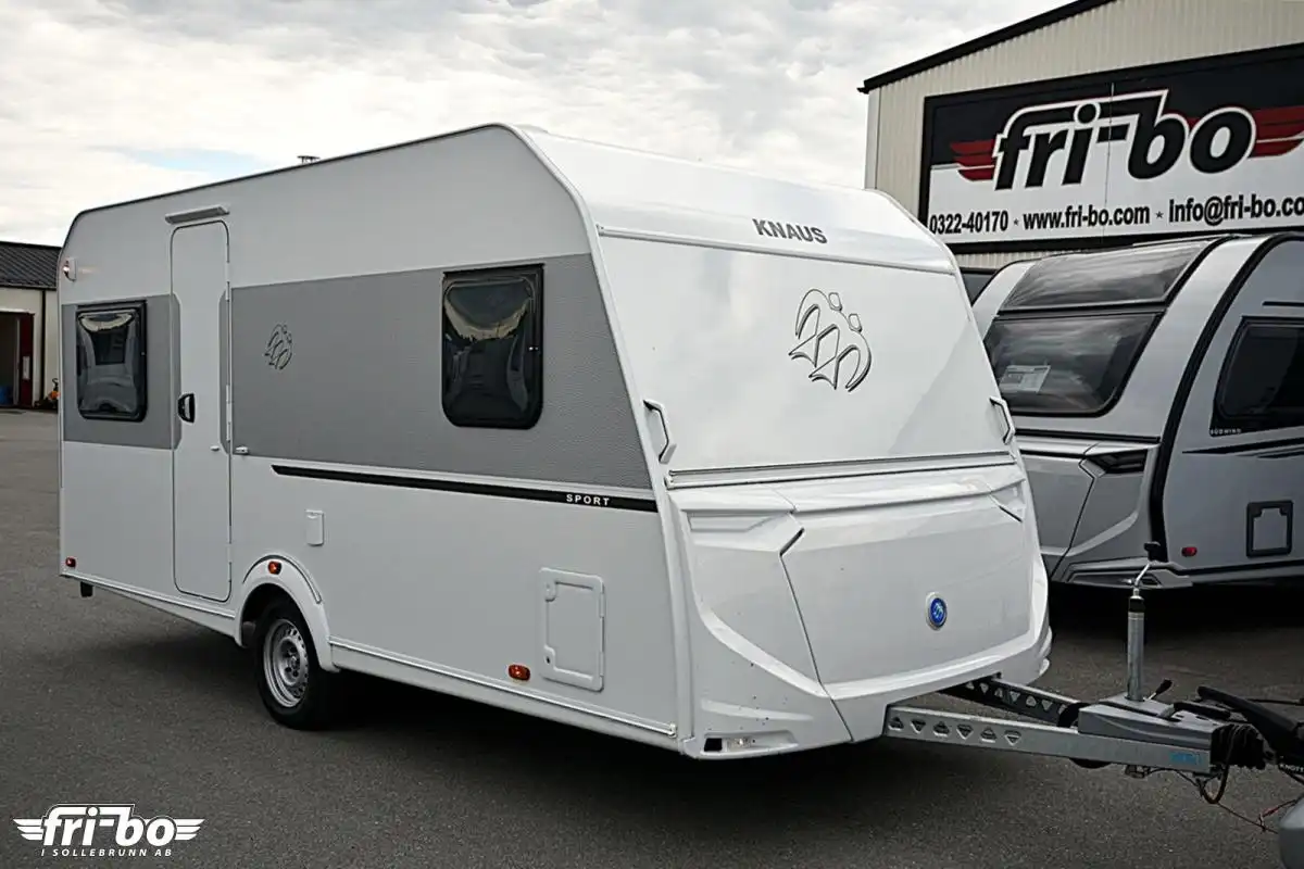 Knaus 450 FU Sport, Dubbelbädd — bild 1 av 28