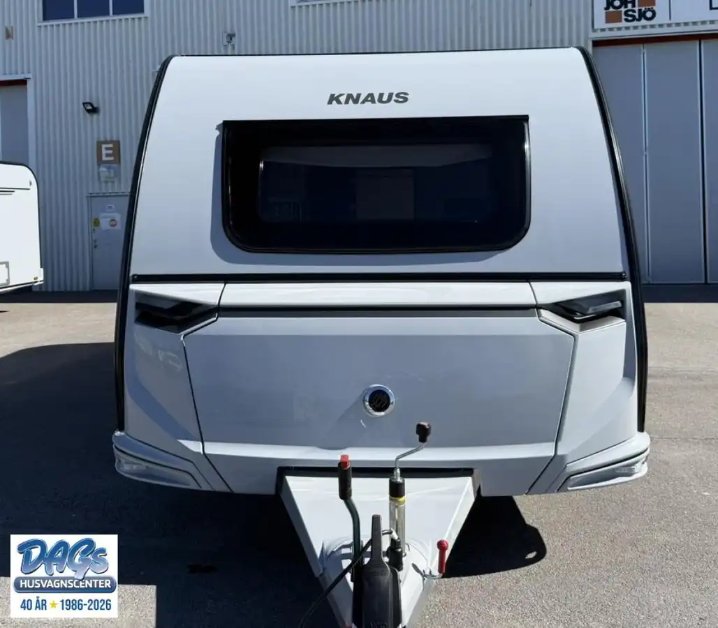 Knaus SÜDWIND 580 UK BLACK SELECTION — bild 1 av 17