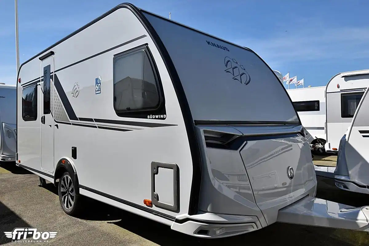 Knaus 450 FU Südwind 60 Years, Dubbelbädd — bild 1 av 21