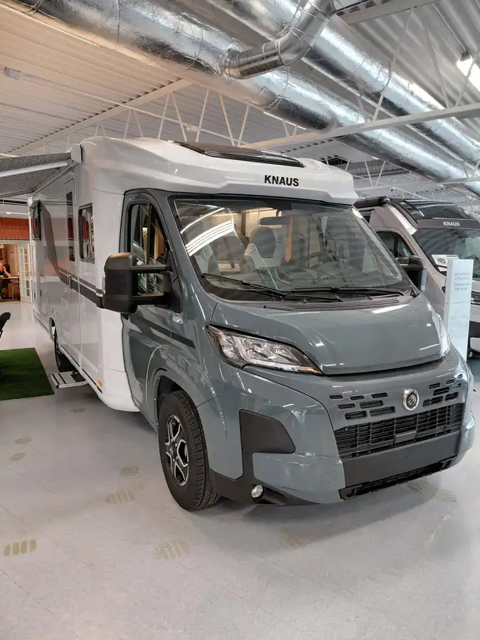 Knaus L!VE TI PLATINUM SELECTION 700 MEG — bild 1 av 13