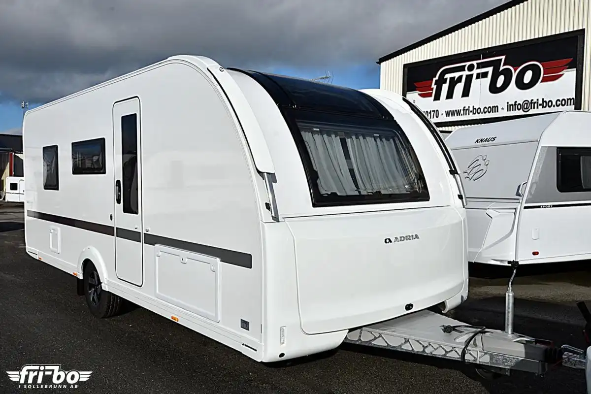 Adria 573 PT Adora — bild 1 av 28