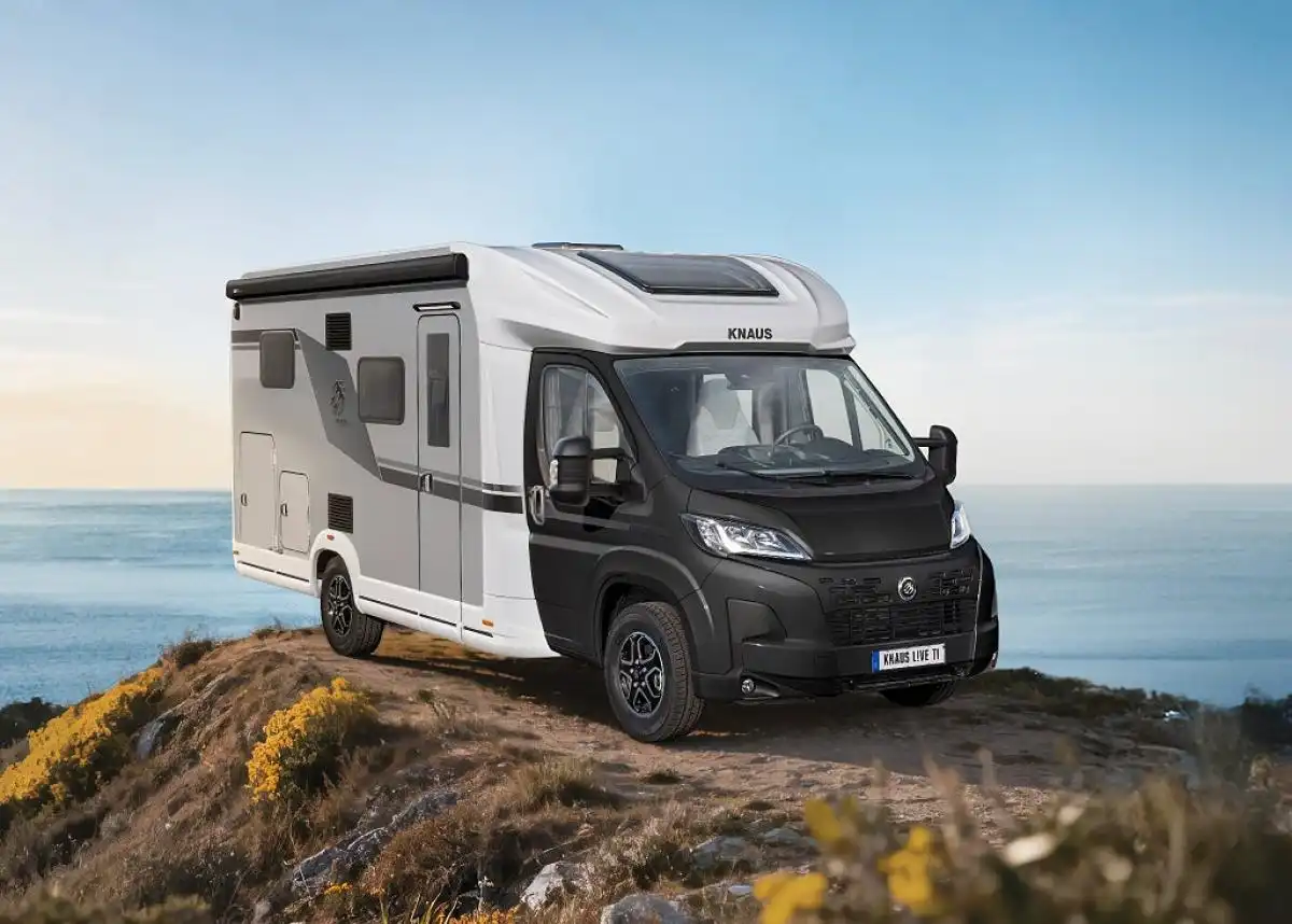 Knaus L!ve Ti BLACK SELECTION 650 MEG - LÅGA LÅNGBÄDDAR - — bild 1 av 4