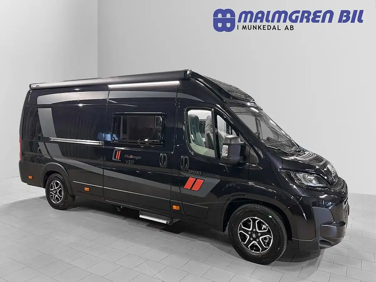 CHALLENGER V217 SPORT 180HK AUTOMAT Långbädd ADAPTIV FARTHÅLLARE — bild 1 av 43